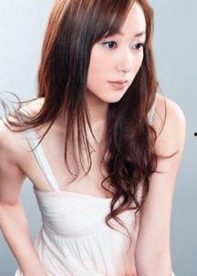 瓷娃娃明星,闪耀舞台的脆弱天使